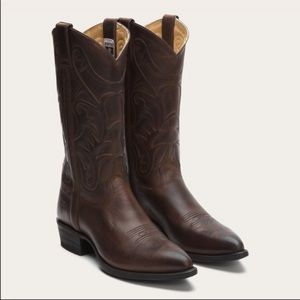 Classic Cowboy Boots!